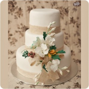Торт свадебный в стиле Кантри