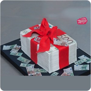 Торт на день рождения - Пачка денег